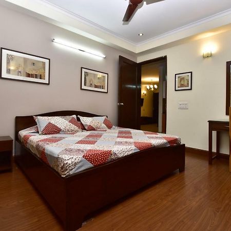 ניו דלהי 2Bhk Comfortable Furnished Serviced Apartments In Hauz Khas - Woodpecker Apartments מראה חיצוני תמונה