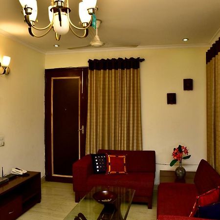ניו דלהי 2Bhk Comfortable Furnished Serviced Apartments In Hauz Khas - Woodpecker Apartments מראה חיצוני תמונה