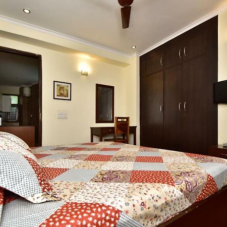 ניו דלהי 2Bhk Comfortable Furnished Serviced Apartments In Hauz Khas - Woodpecker Apartments מראה חיצוני תמונה